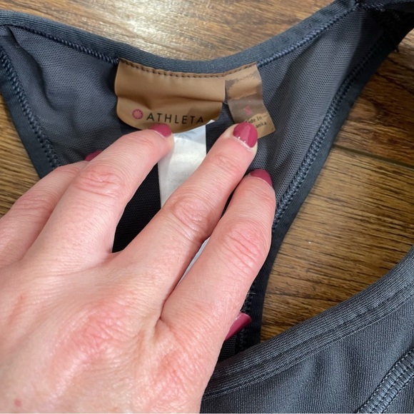 Athleta Racerback Built in Bra Gray Athletic Tank Sz S - Picture 6 of 6